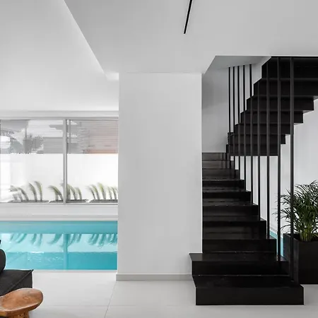 Black Stone Villa *
